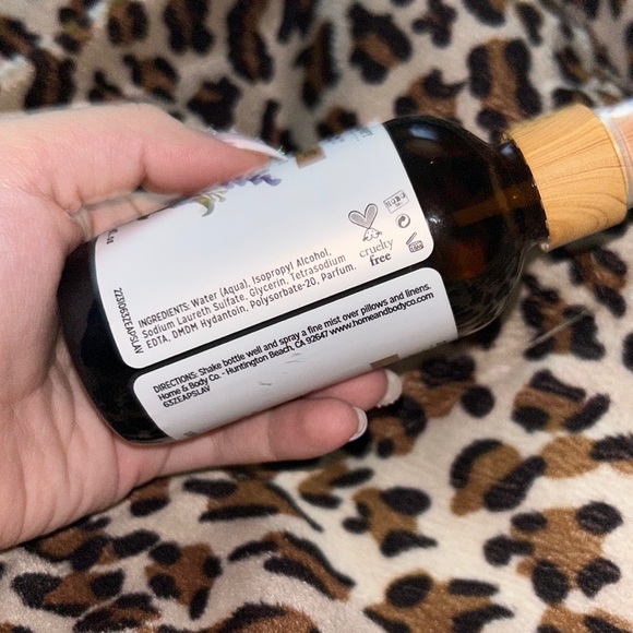 NEW- ZEN AROMATHERAPY LAVENDER CALMING PILLOW SPRAY MIST - Picture 4 of 4